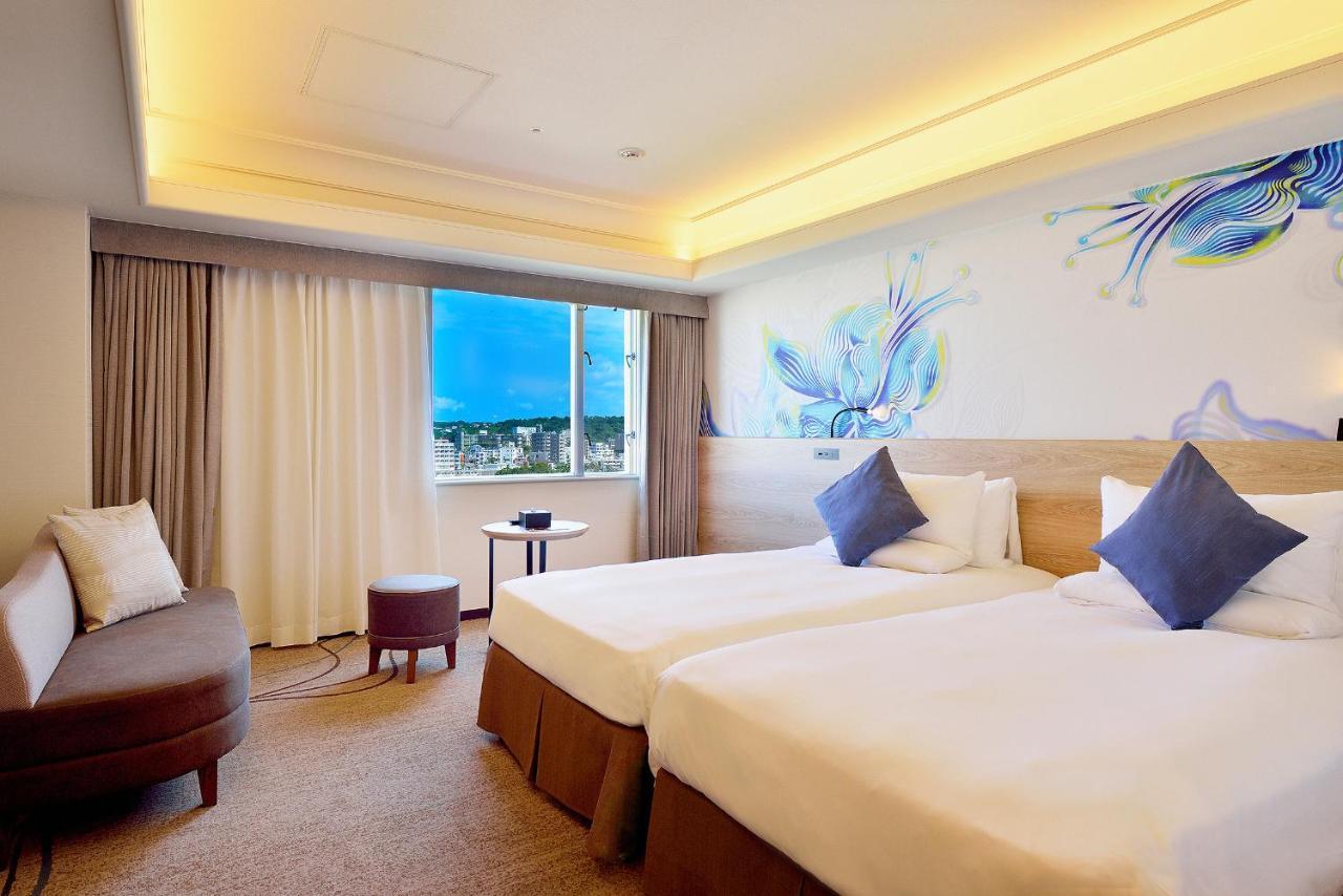 Novotel Okinawa Naha Exterior foto